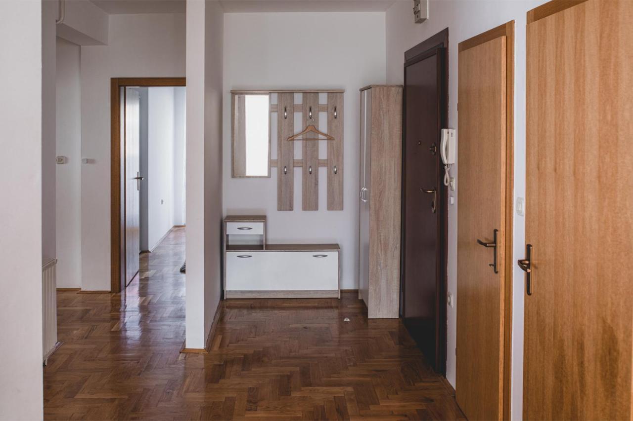 Helles 3 Schlafzimmer Apartment Zwischen Zagreb Zentrum & Natur Kültér fotó